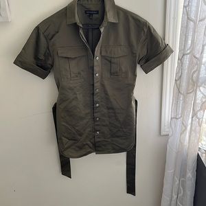 Banana Republic short sleeve button up shirt with tie